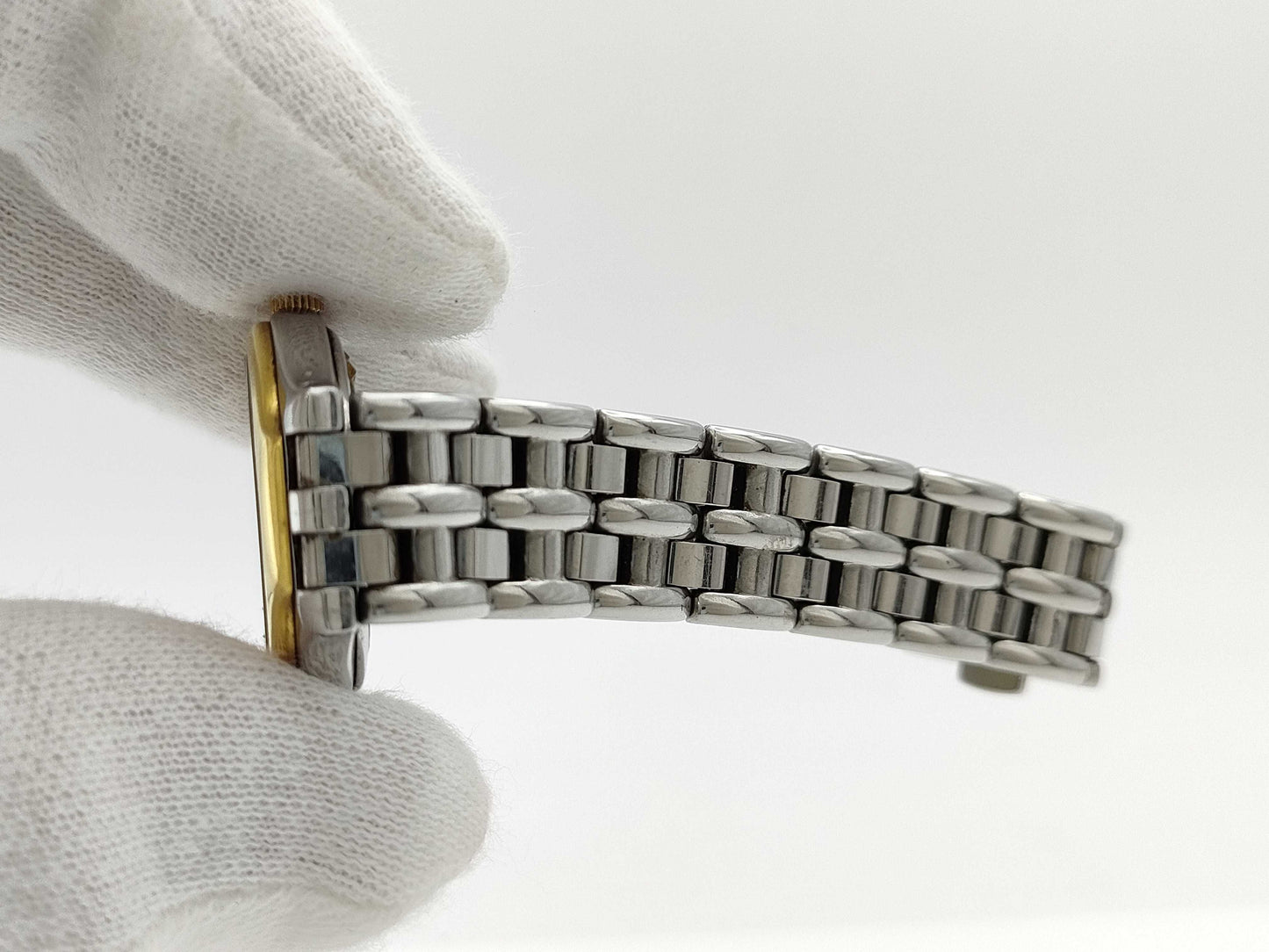 OMEGA Quartz Gold Dial Women's Watch