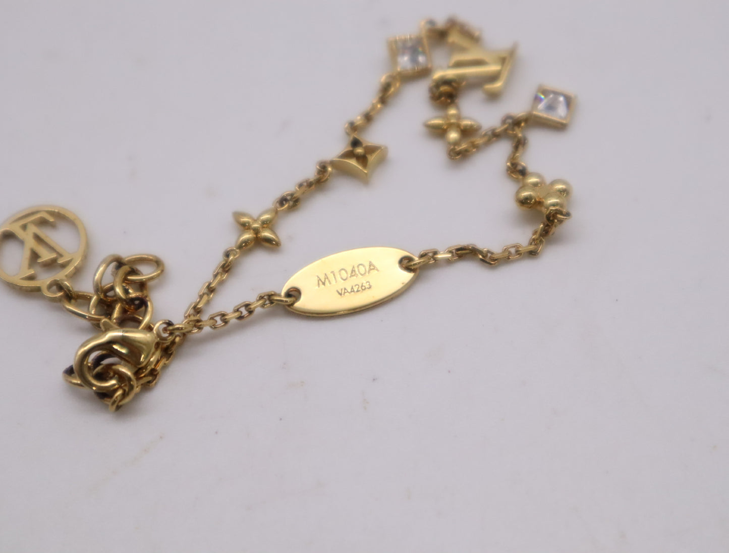 LOUIS VUITTON M1040A GPLV In the Sky Bracelet with Rhinestones, Gold
