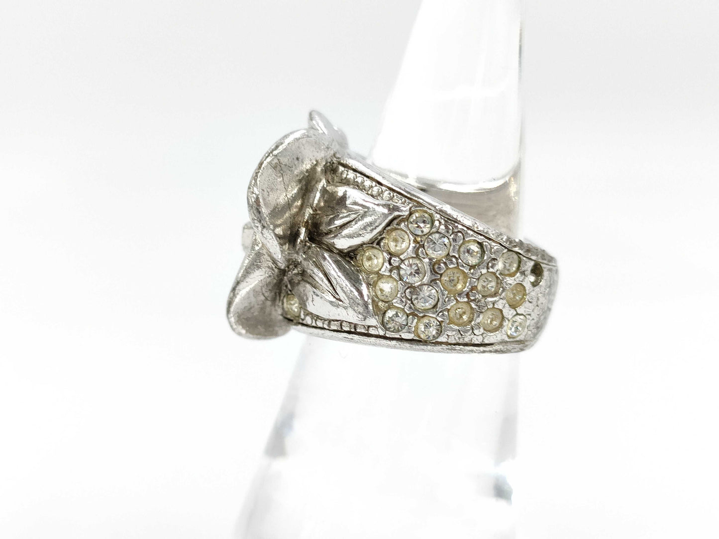 CHANEL Camellia Ring