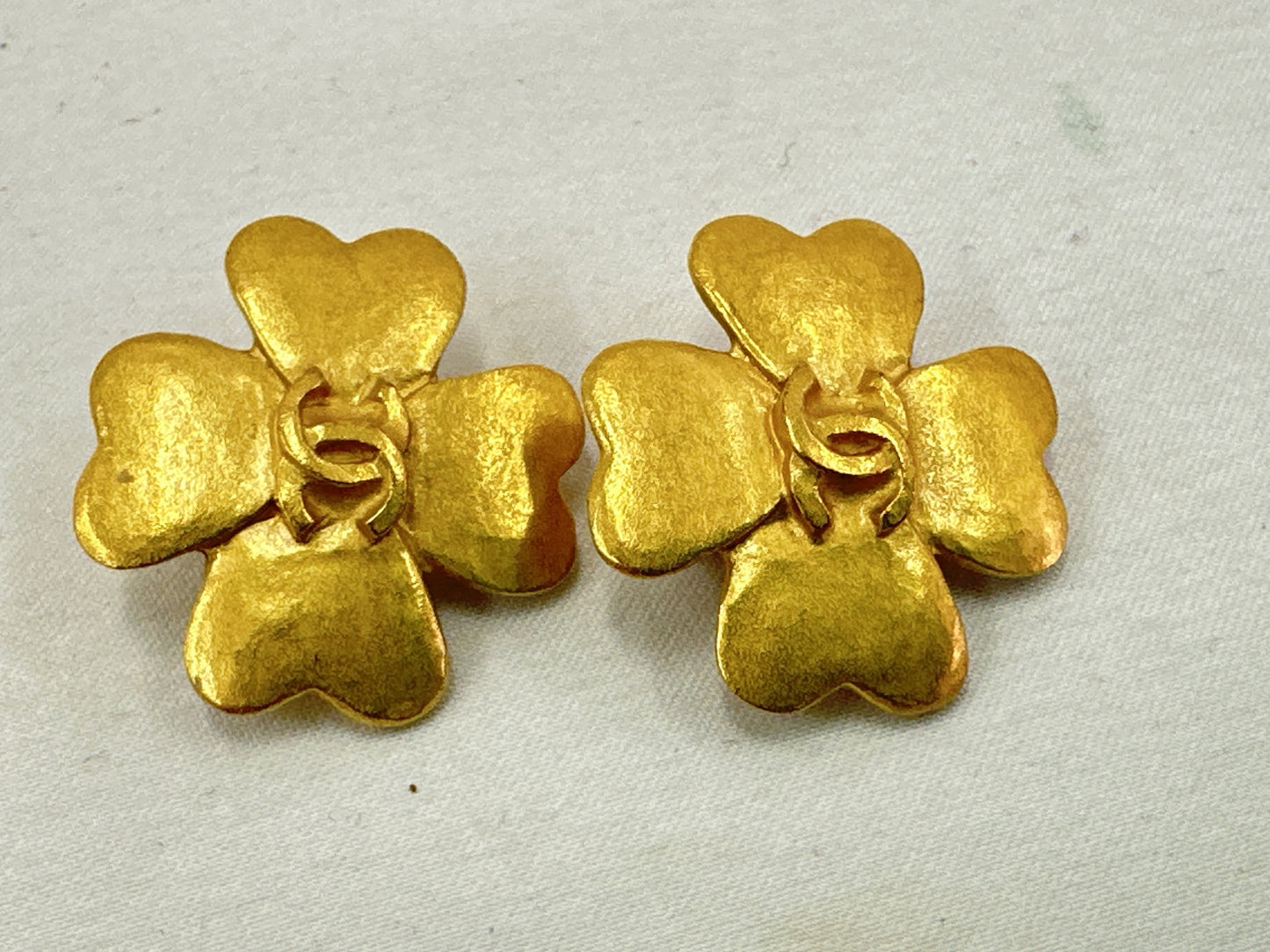 CHANEL Coco Mark Earrings 95P Earrings