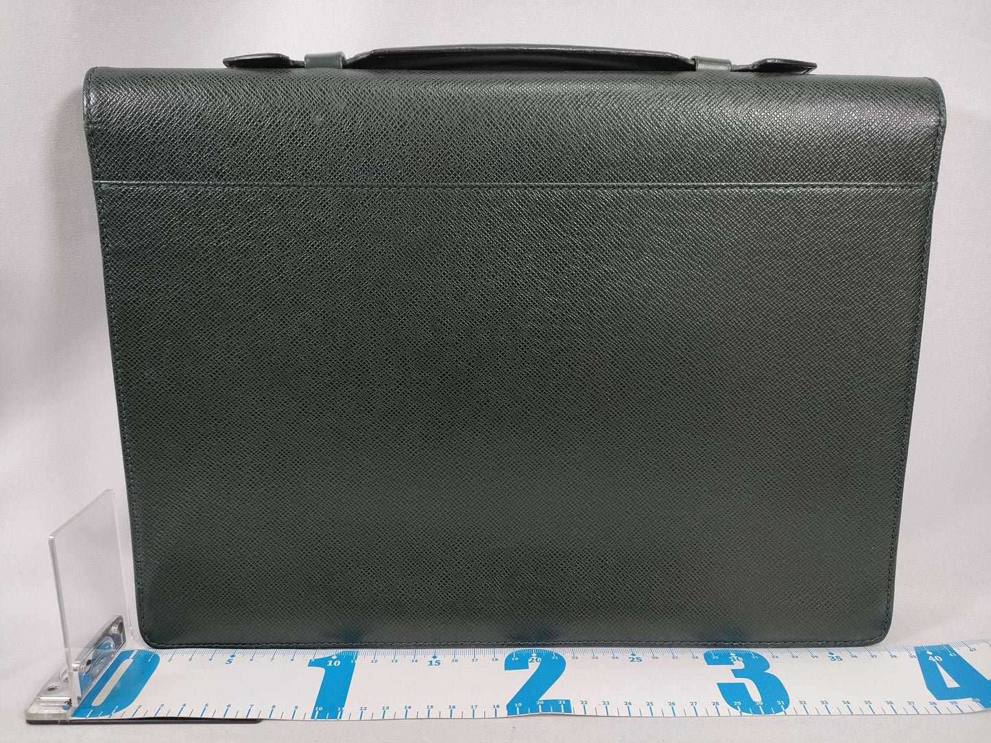 LOUIS VUITTON Taiga Servie Clado M30074 Business Bag