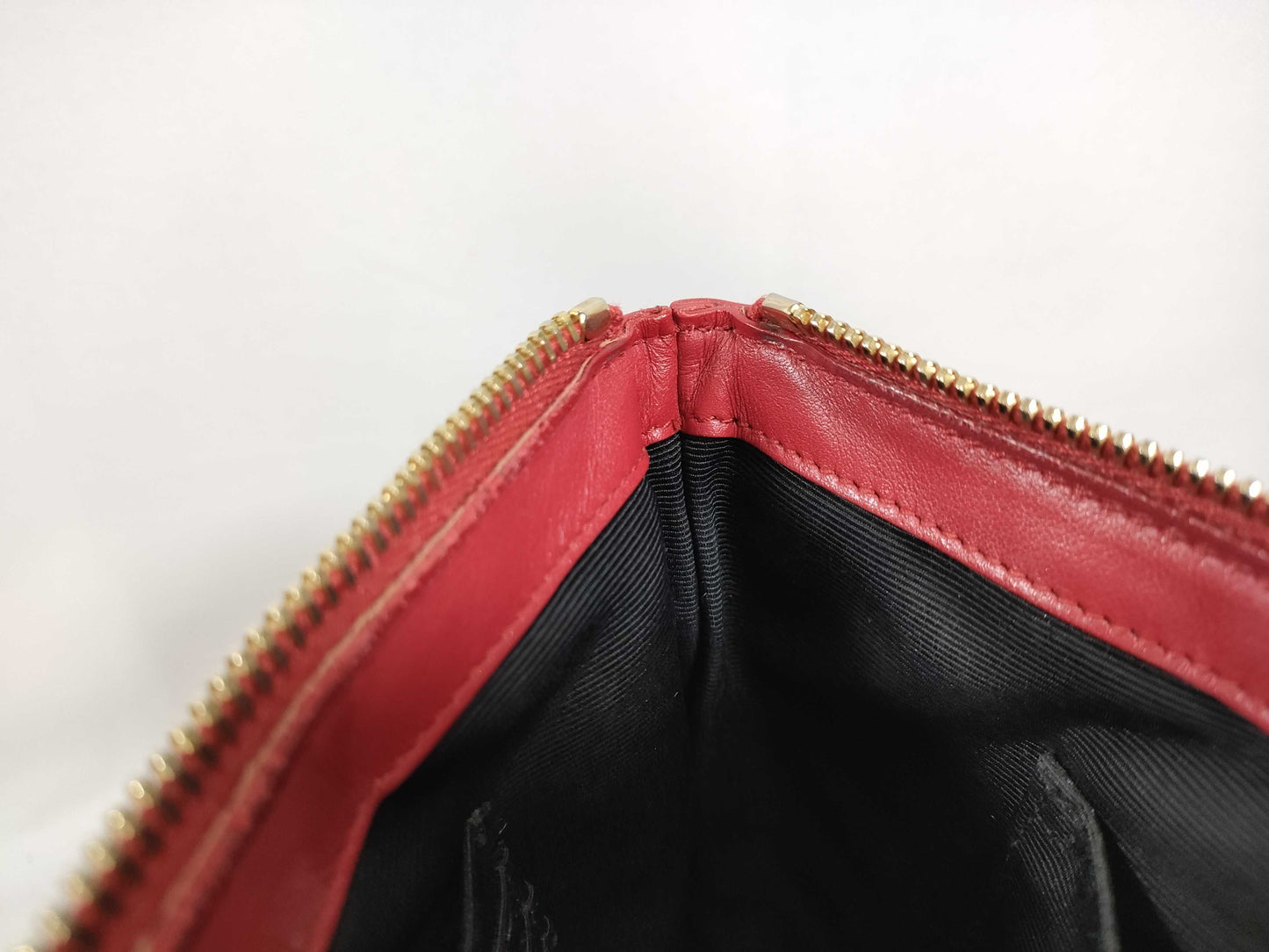 Yves Saint Laurent TR - Yves Saint Laurent Clutch Bag