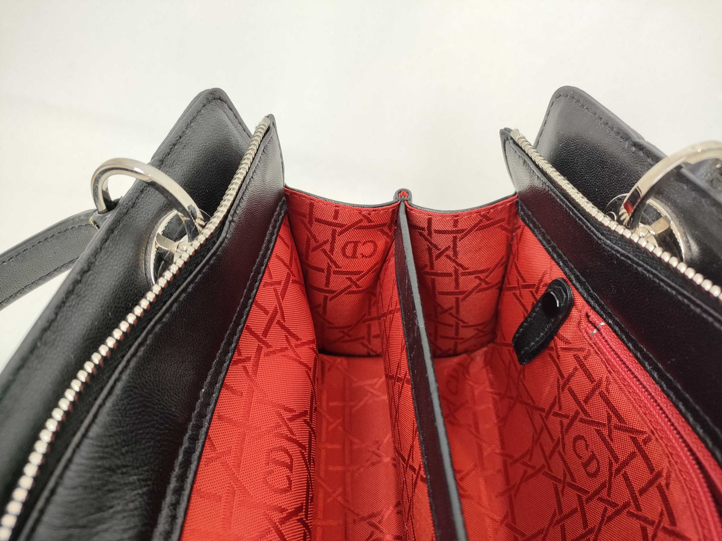 Dior Christian Dior Leather Handbag 05-MA-1003 Black Handbag