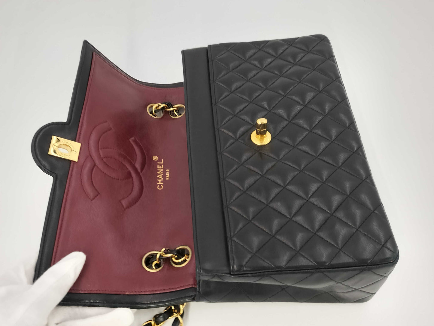 CHANEL Lambskin Matelasse Chain Shoulder Bag