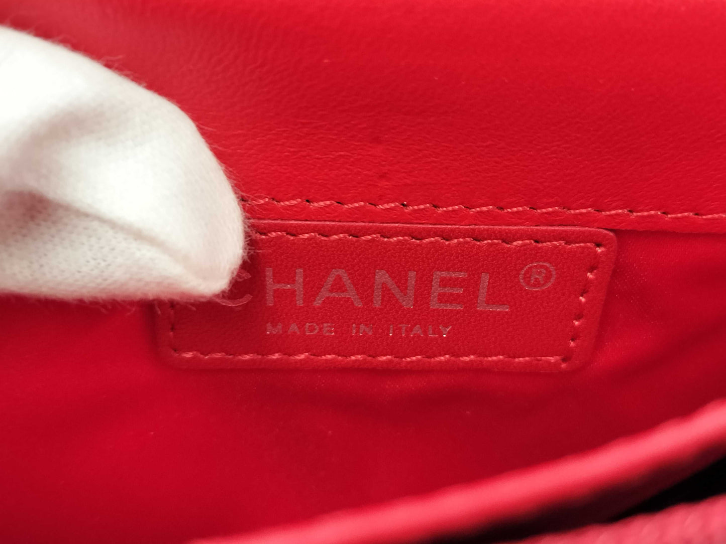 CHANEL Matelasse East West Lambskin Chain Wallet, Red, No. 14, Shoulder Bag