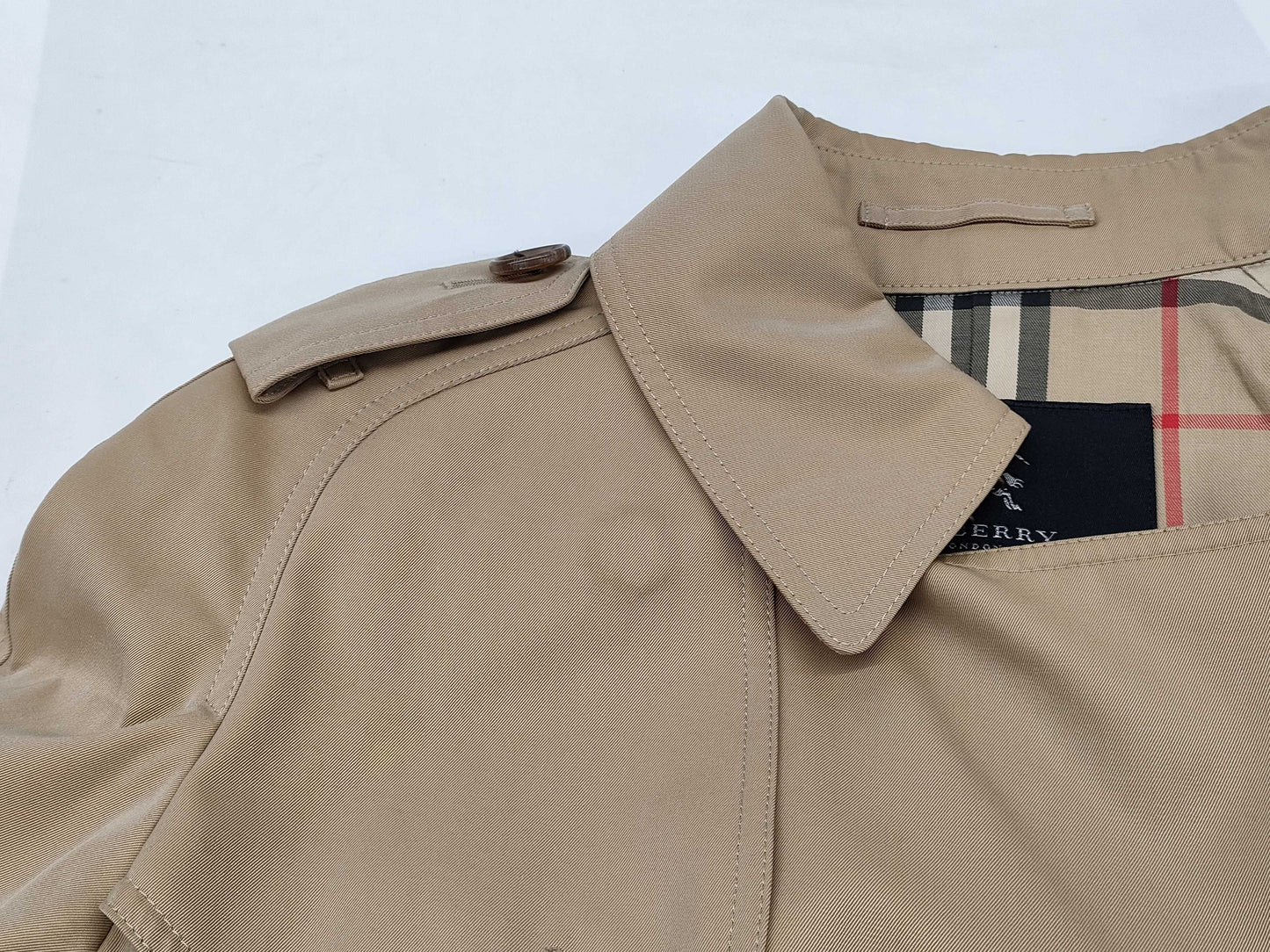 BURBERRY LONDON trench coat