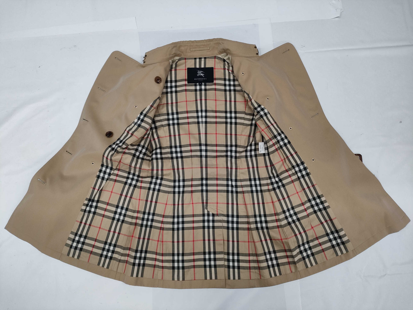 BURBERRY LONDON trench coat