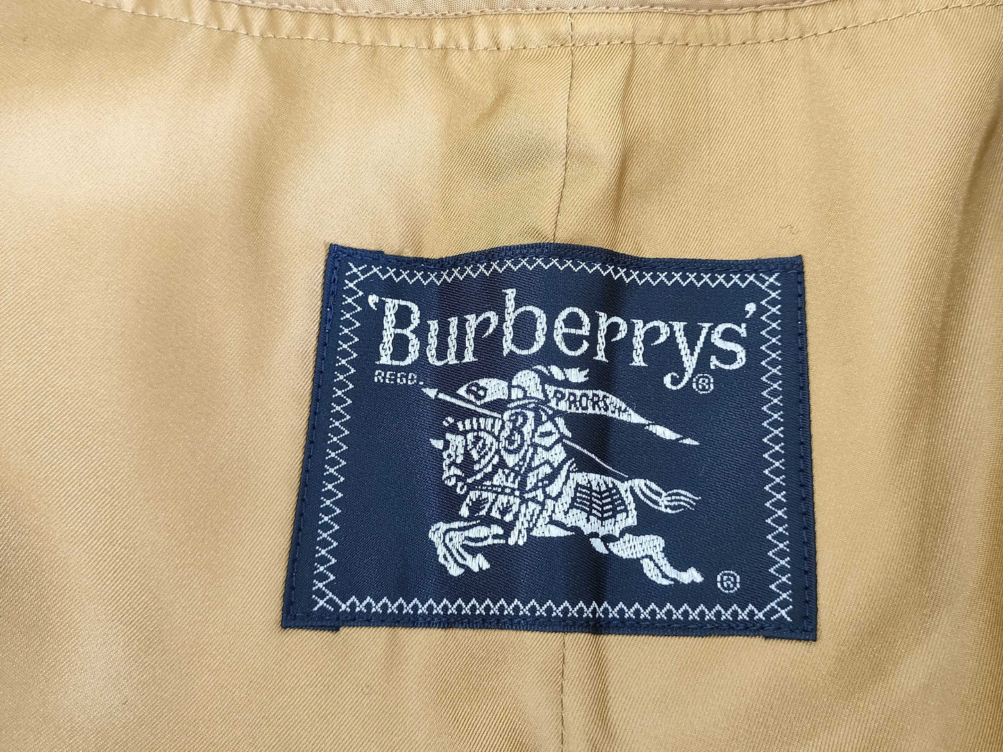 BURBERRY Trench Coat with Liner, Size 170, C-TK83 Coat