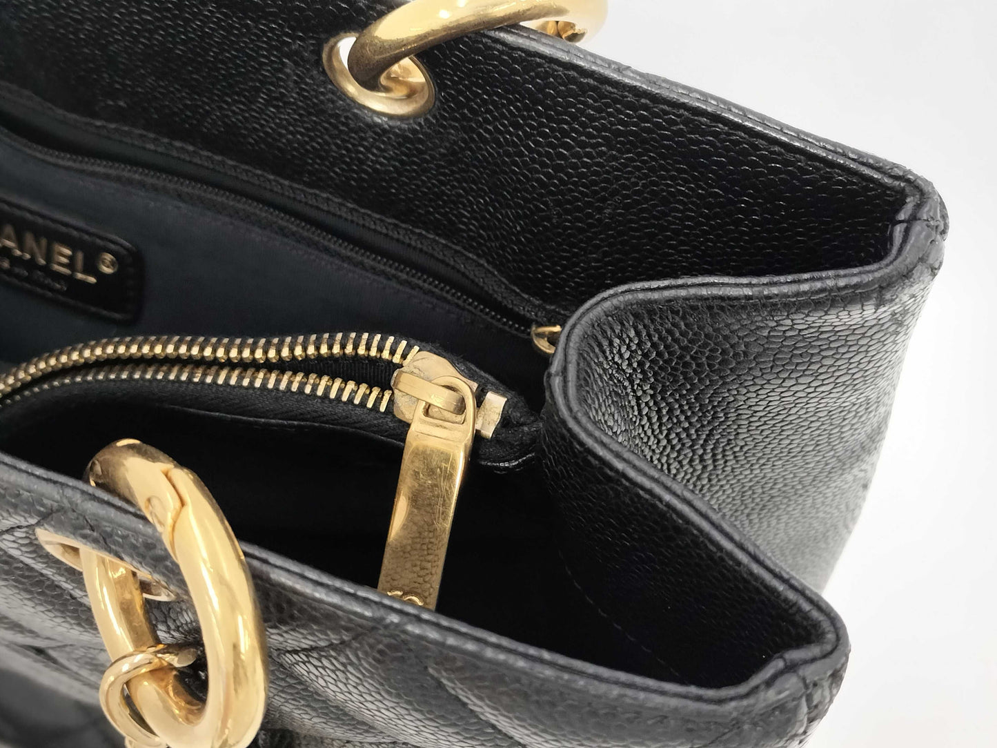 CHANEL Caviar Skin Coco Mark GST Shoulder Tote Bag