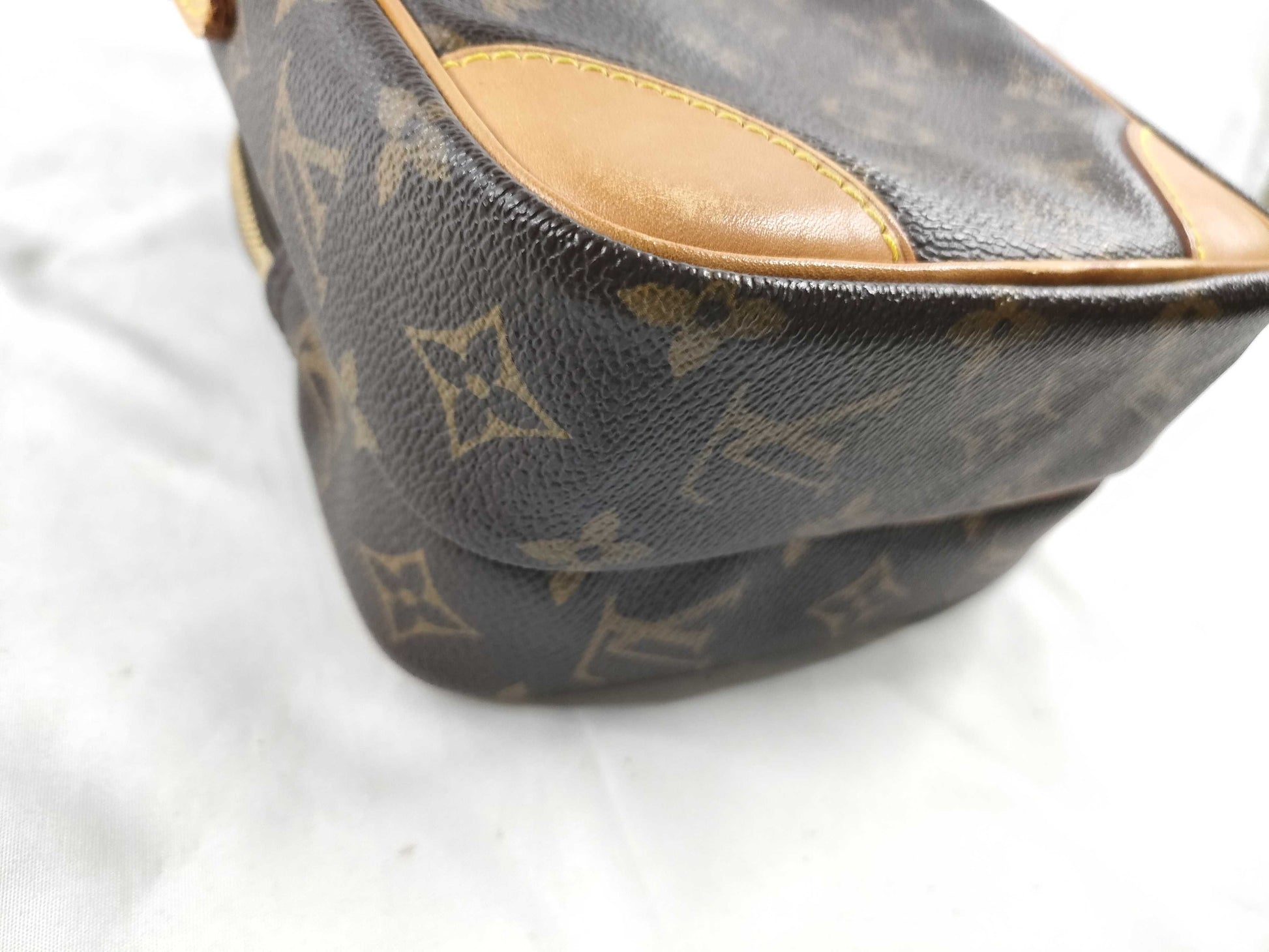 LOUIS VUITTON Monogram Amazon Shoulder Bag