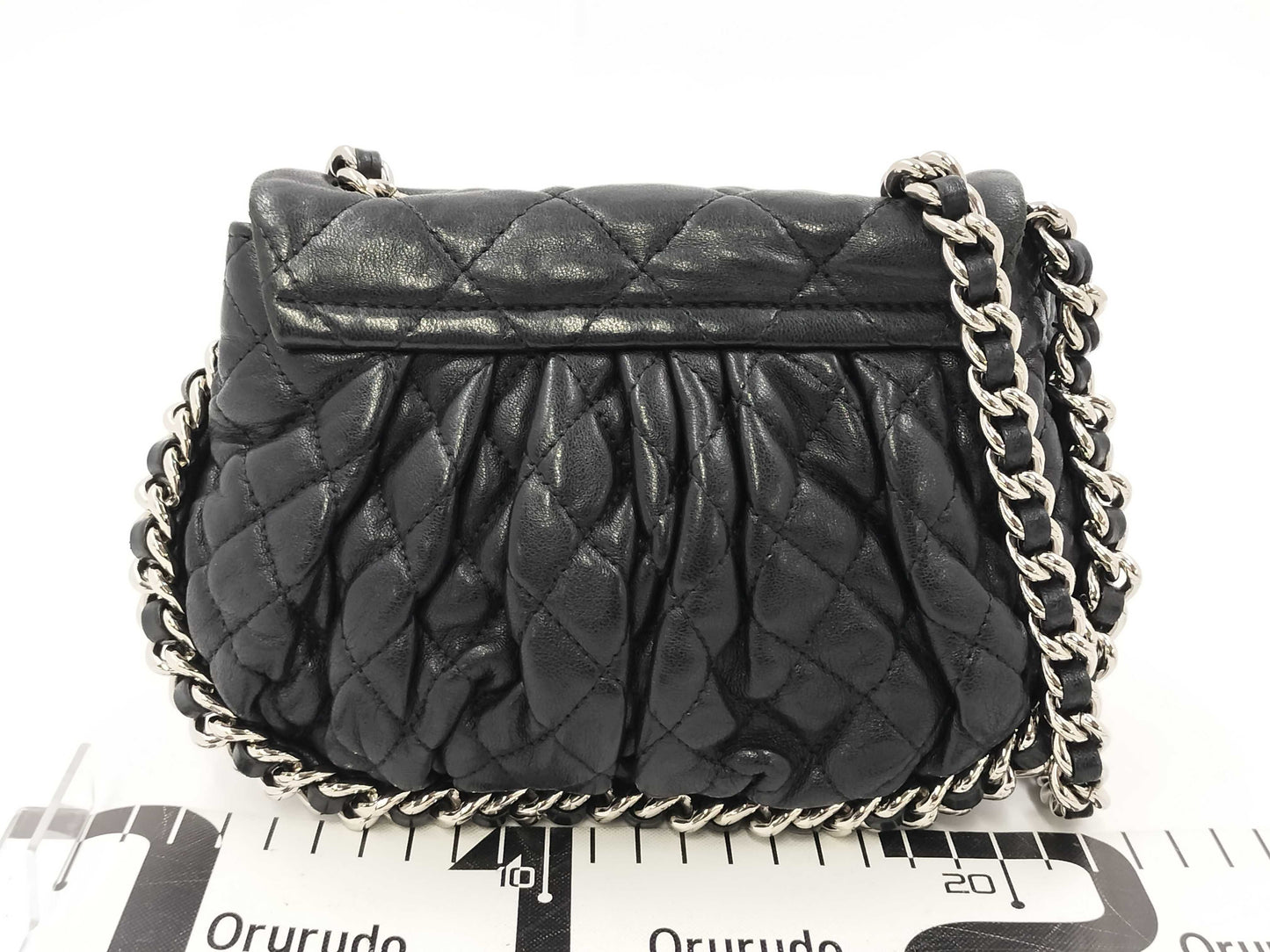 CHANEL Matelasse Lamb Shoulder Bag with Seal