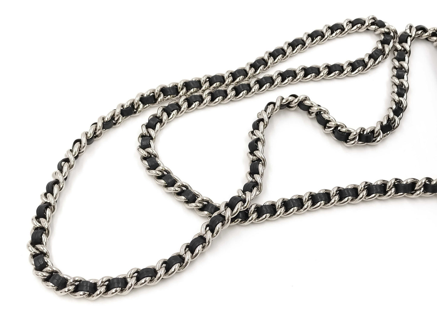 CHANEL Matelasse Lamb Shoulder Bag with Seal