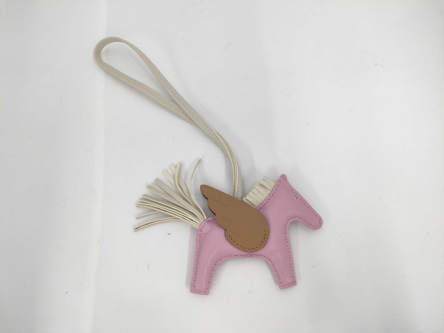 HERMES Pegasus B engraved charm