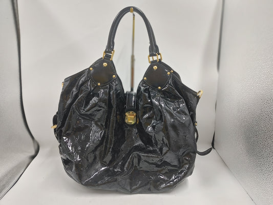 LOUIS VUITTON Monogram Mahina Surya L M95881 TH5018 Patent Leather Noir Shoulder Bag