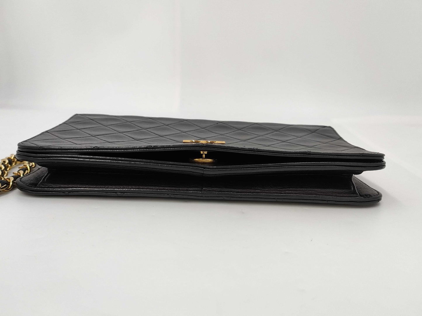CHANEL CHANEL Matelasse Shoulder Bag