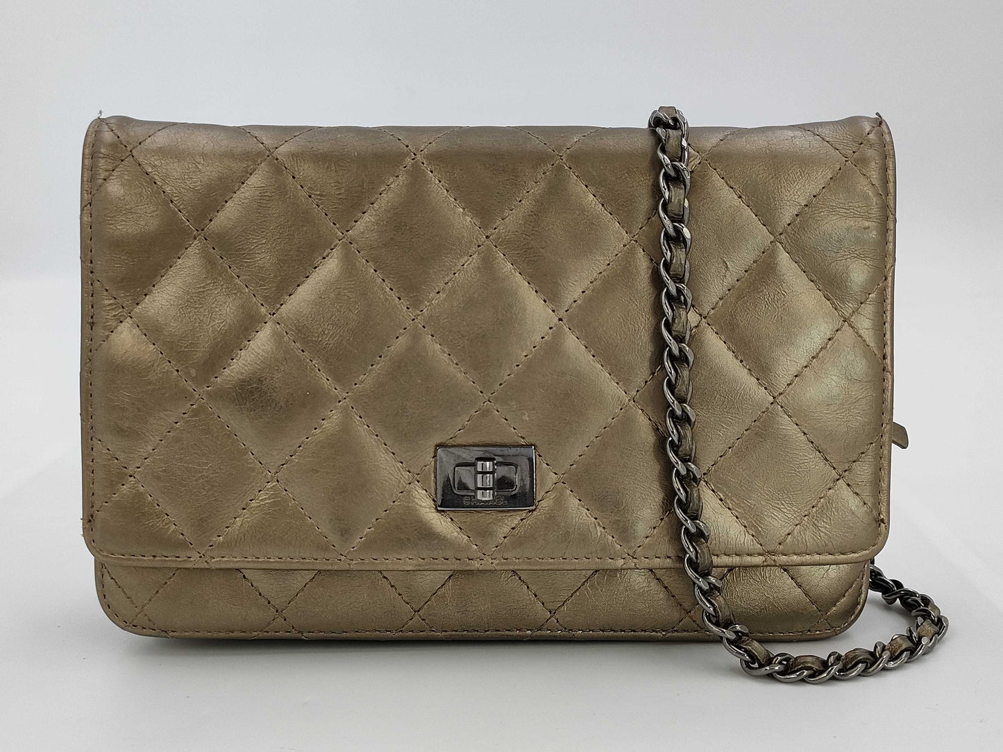 CHANEL Matelasse Chain Shoulder Bag