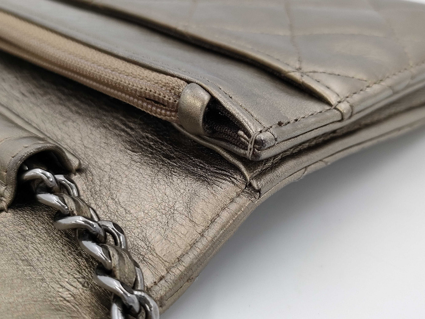 CHANEL Matelasse Chain Shoulder Bag