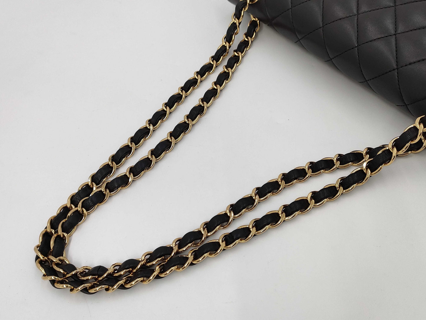 CHANEL Matelasse Shoulder Bag