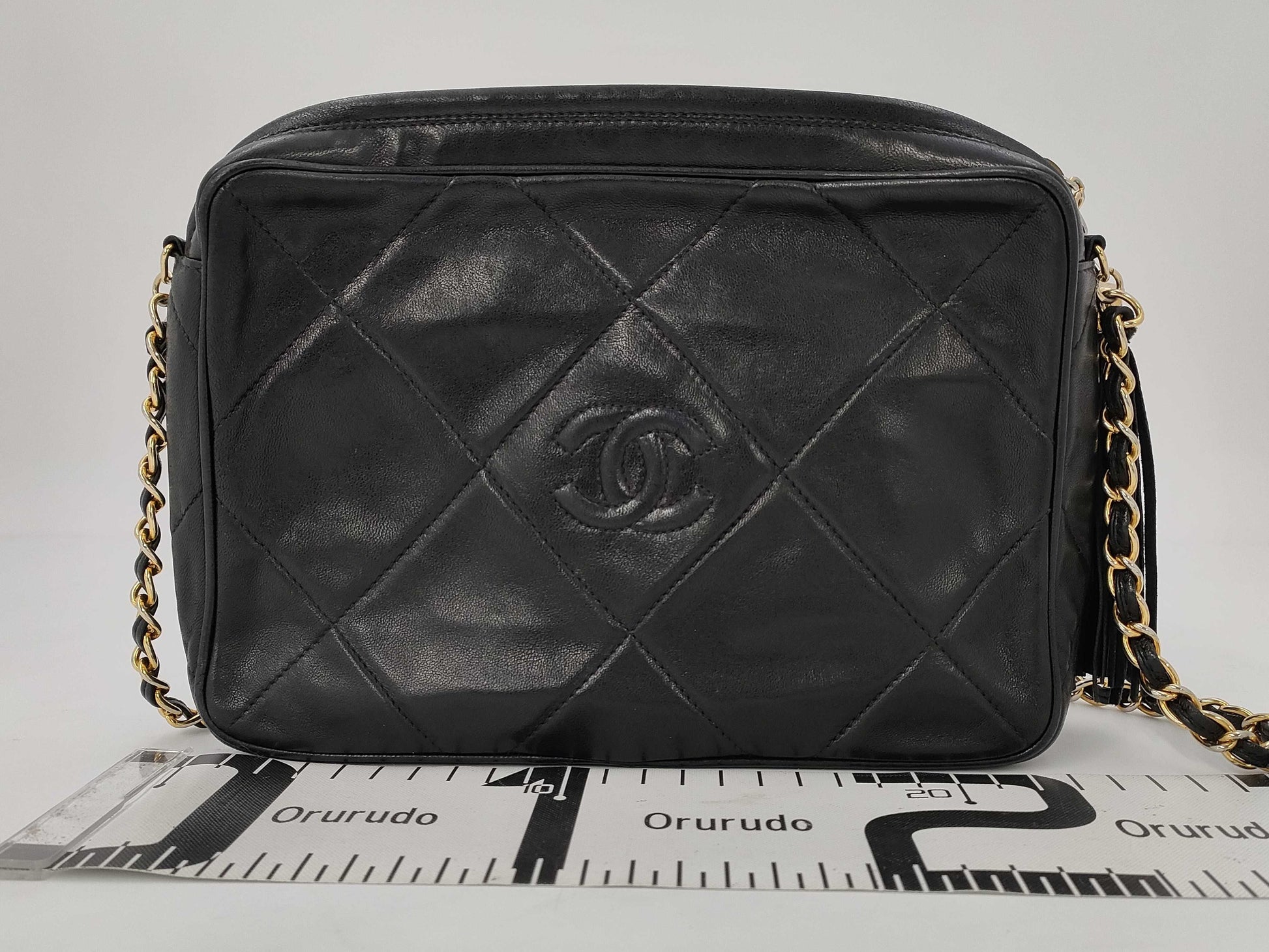 CHANEL shoulder bag