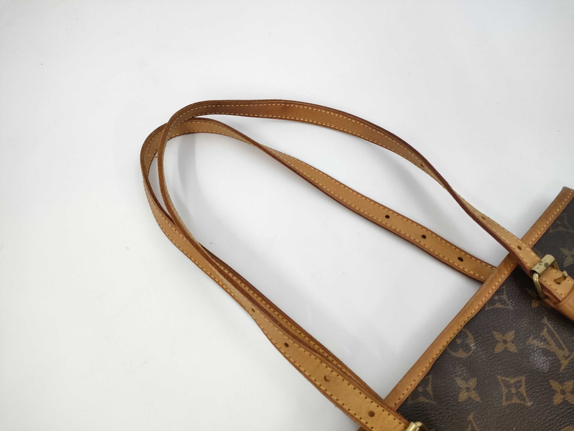LOUIS VUITTON LOUIS VUITTON Louis Vuitton Monogram Bucket GM AR0928 Shoulder Bag