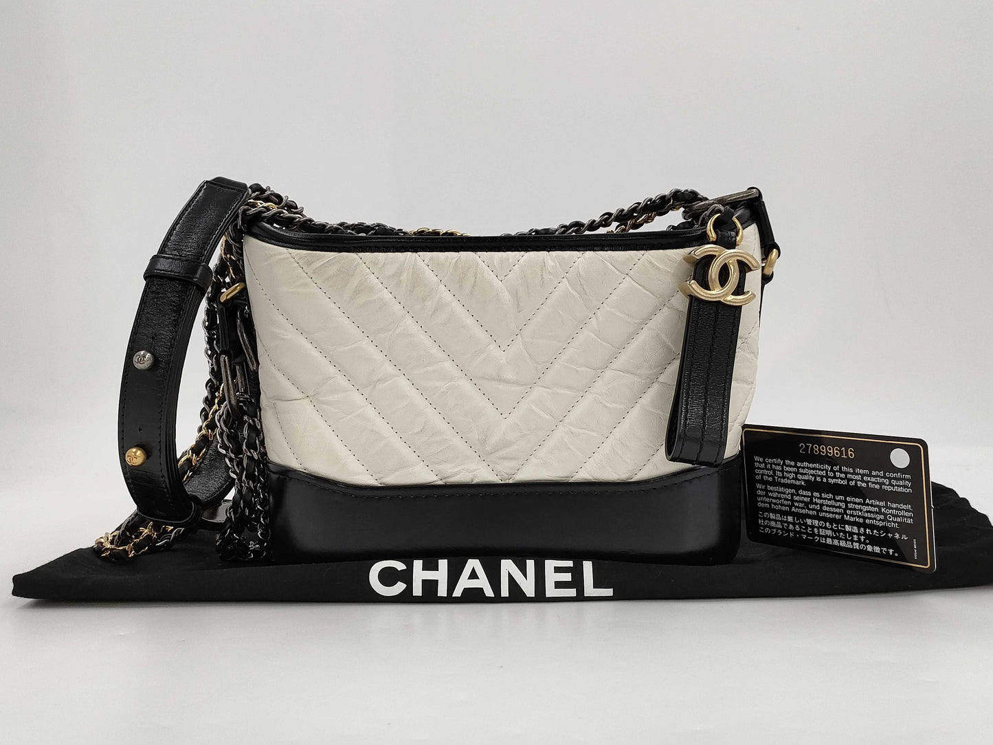 CHANEL Gabrielle de Chanel Small Hobo Shoulder Bag A91810 White x Black 27 Series Shoulder Bag