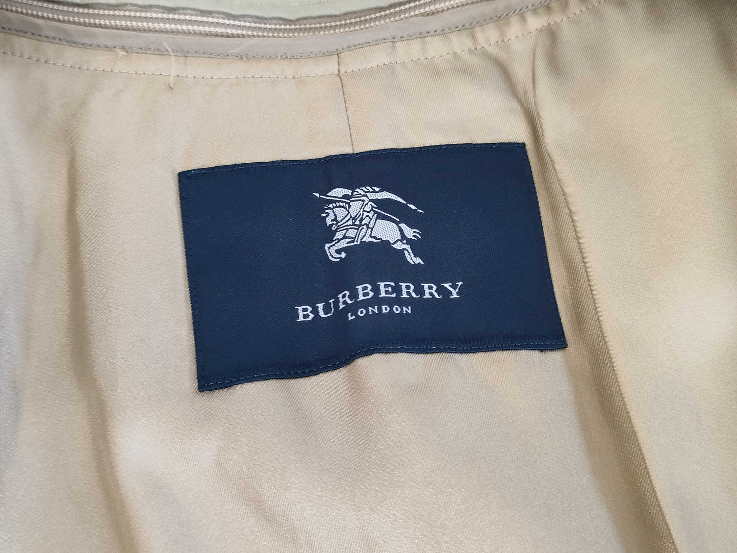 BURBERRY Nova Check Trench Coat with Cashmere Lining