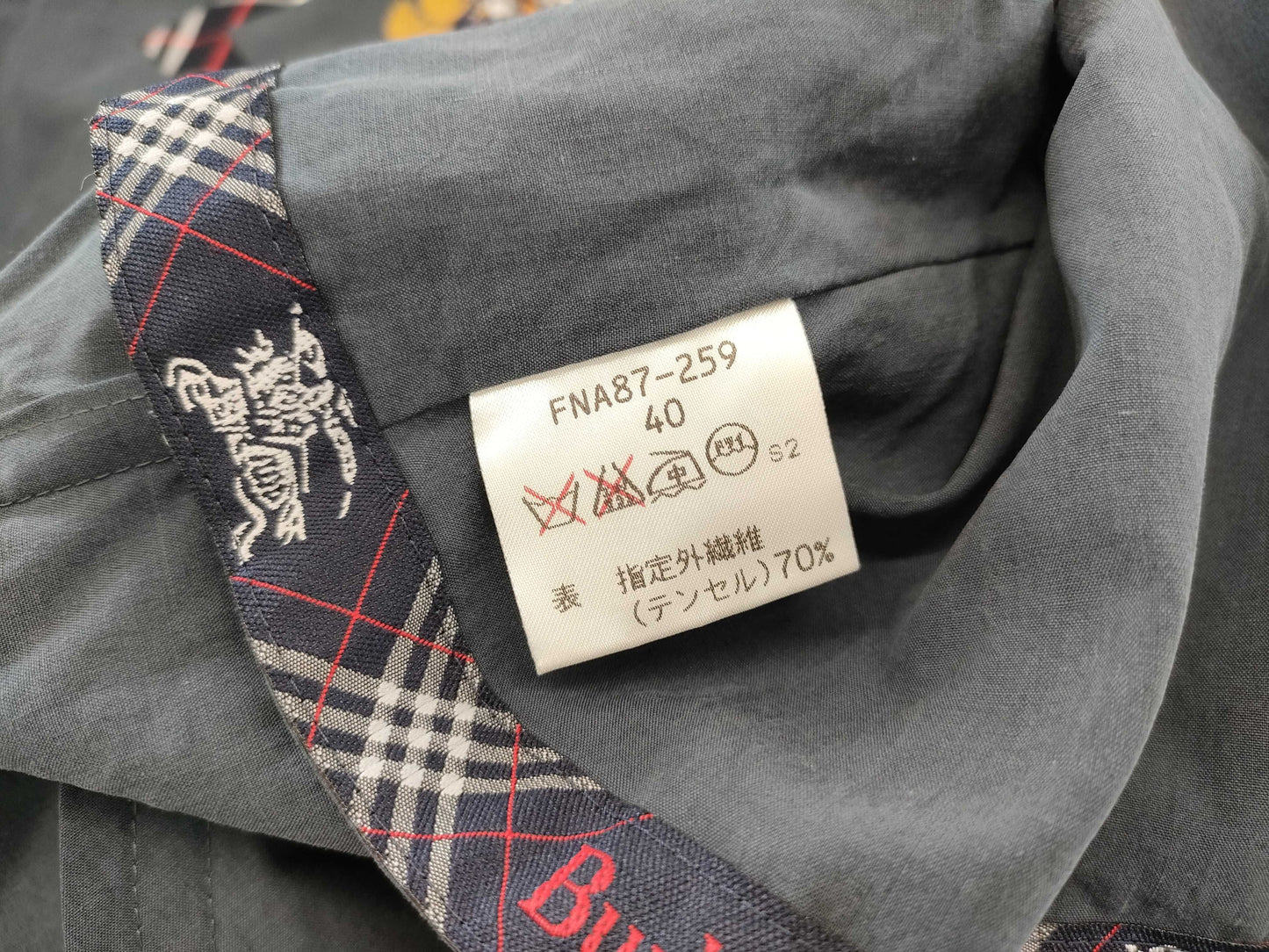 BURBERRY Nova Check Gold Button Hooded Coat