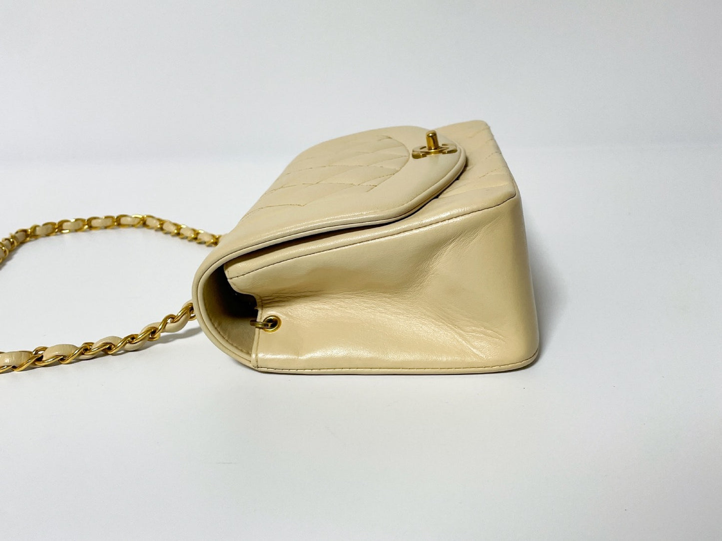 CHANEL Diana Beige Lambskin Matelasse Shoulder Bag with Seal