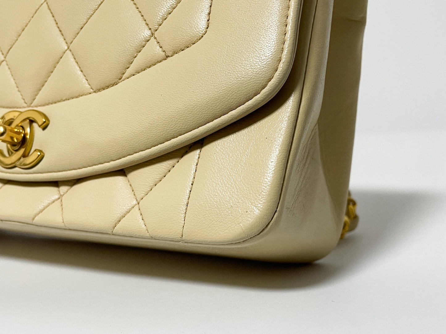 CHANEL Diana Beige Lambskin Matelasse Shoulder Bag with Seal