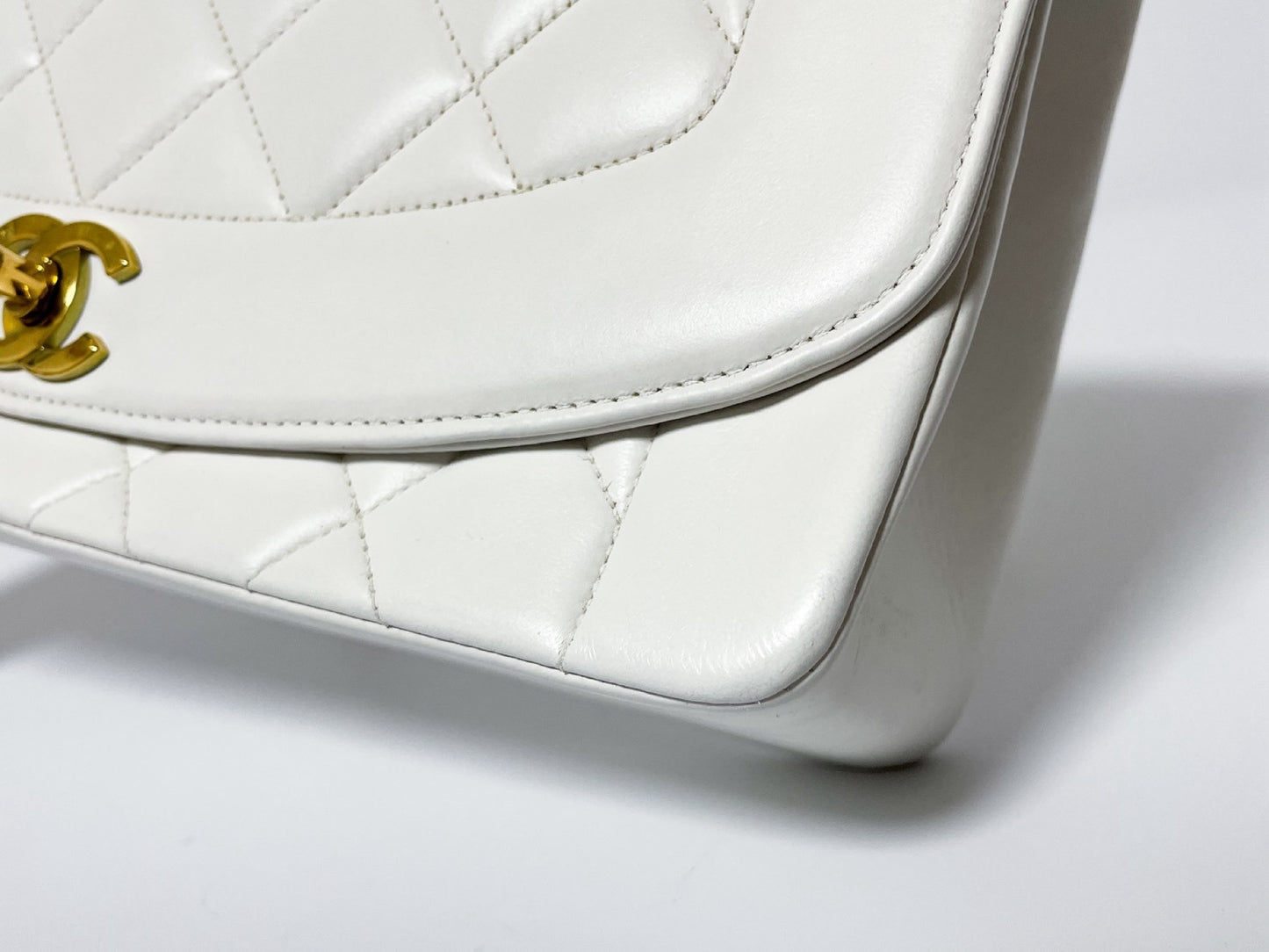 CHANEL Diana Lambskin Matelasse White Shoulder Bag with Seal