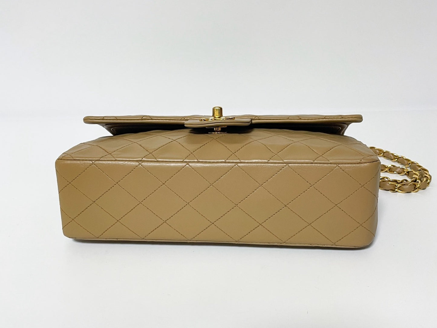 CHANEL Double Flap Matelasse Beige Lambskin Shoulder Bag with Seal