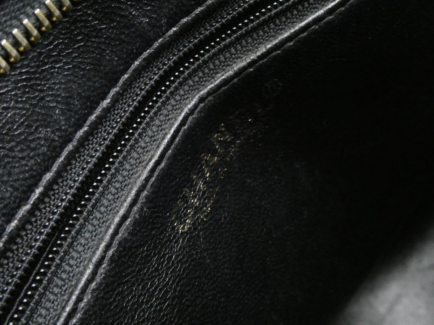 CHANEL Reissue Tote Bag Caviar Skin Coco Mark