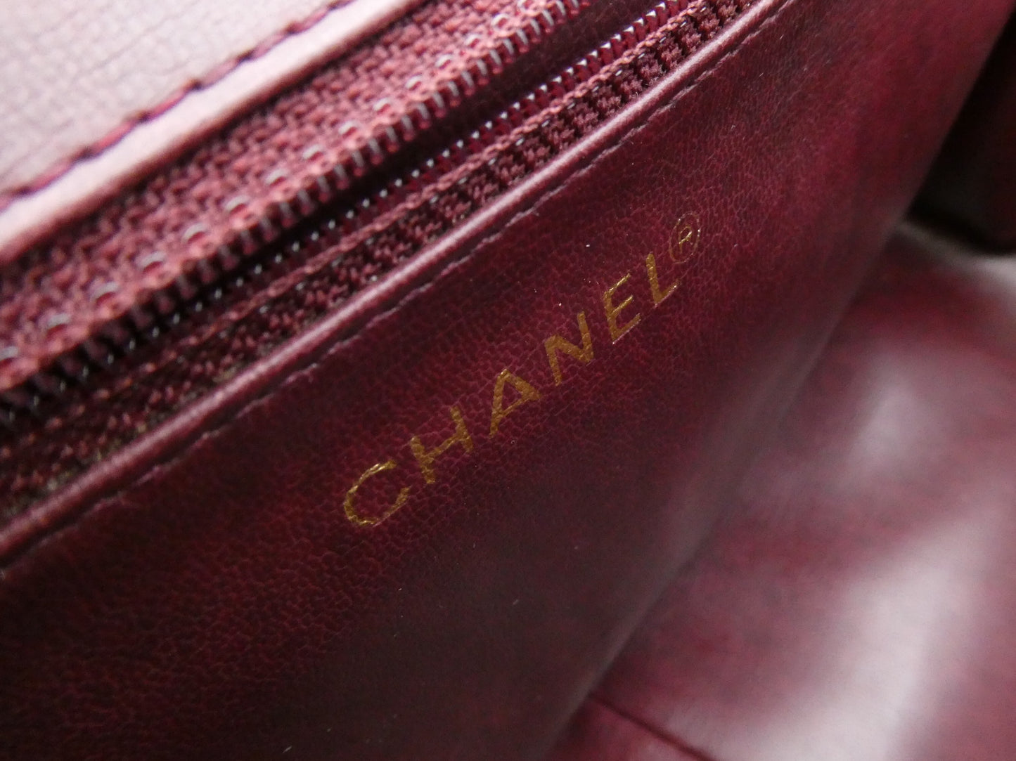 CHANEL Matelasse Caviar Skin Coco Mark Chain Shoulder Bag