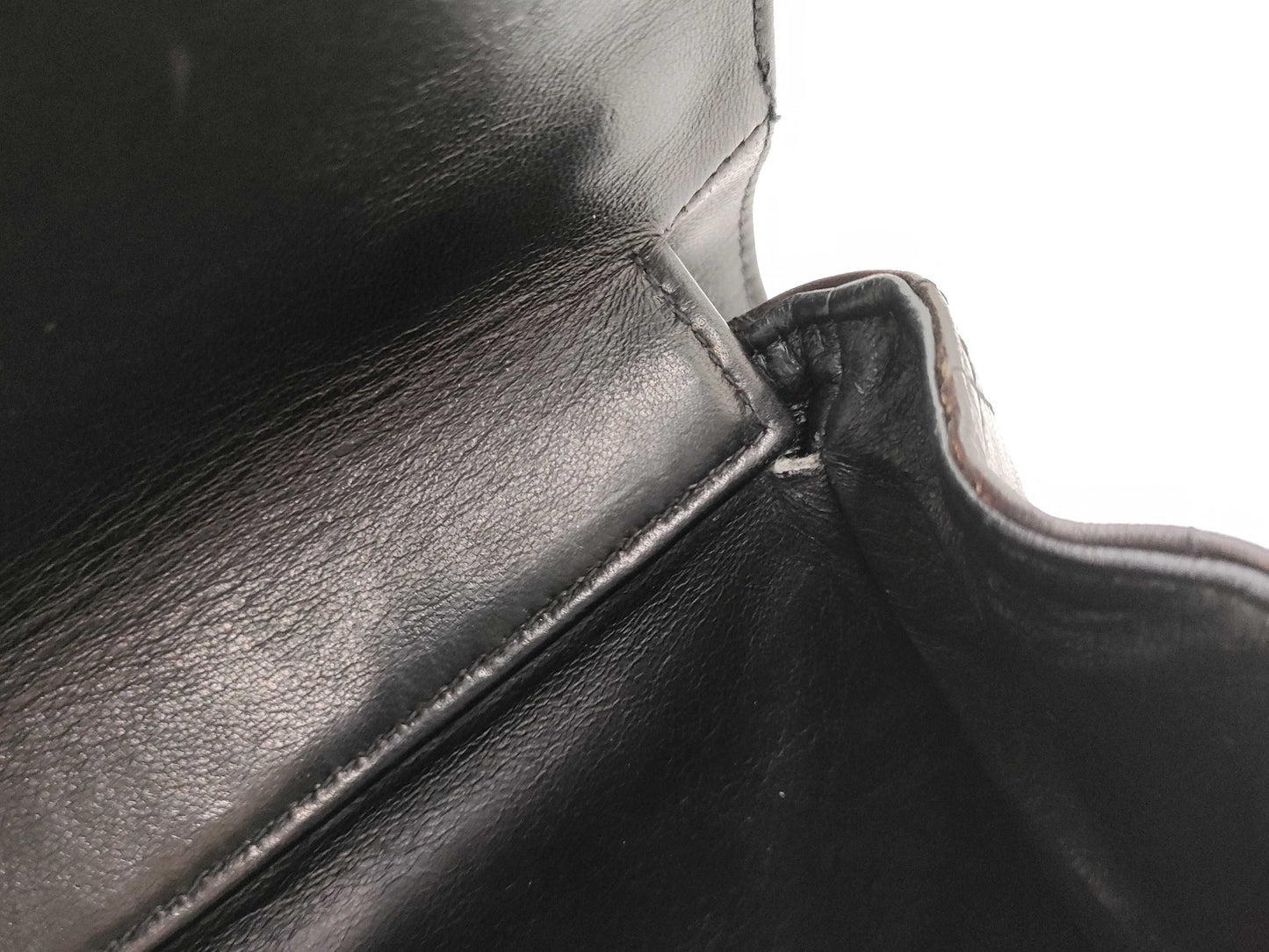 CHANEL shoulder bag