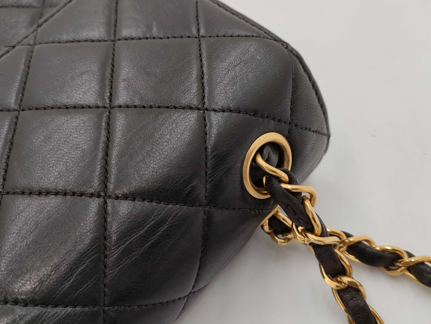 CHANEL shoulder bag