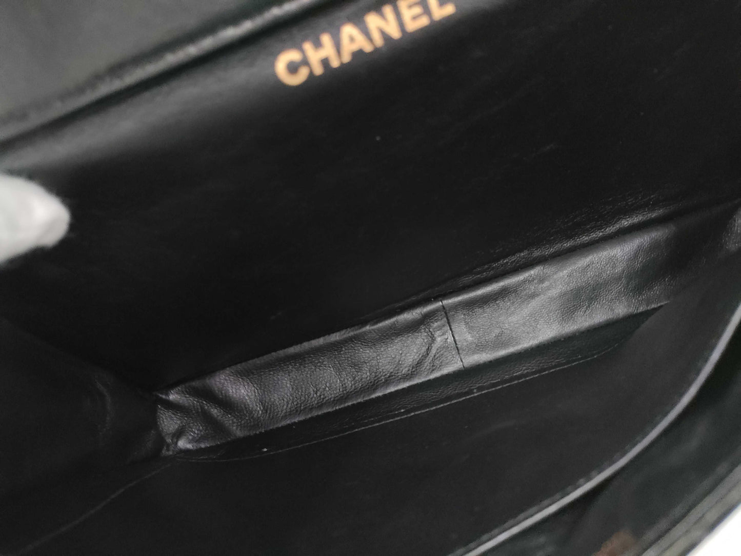 CHANEL shoulder bag
