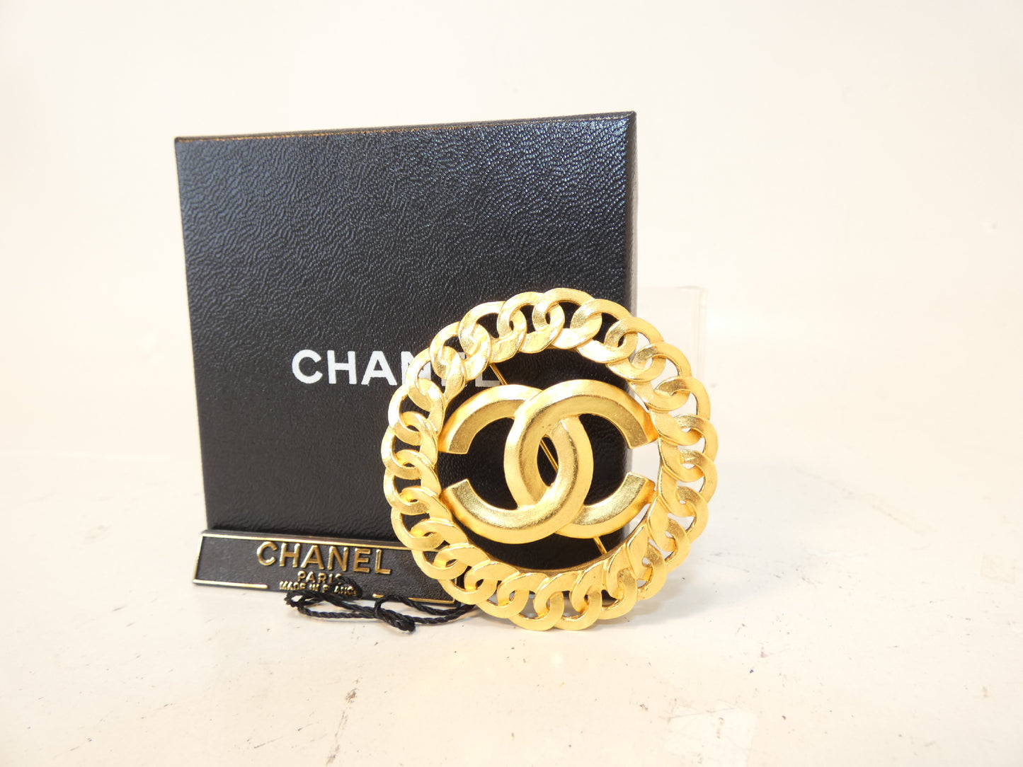 CHANEL Coco GP Circle Brooch Brooch