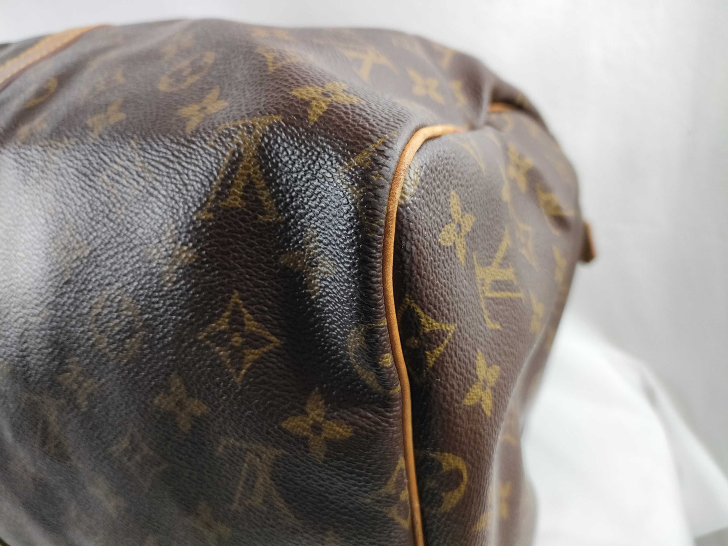 LOUIS VUITTON Monogram LV Keepall 60 Boston Bag