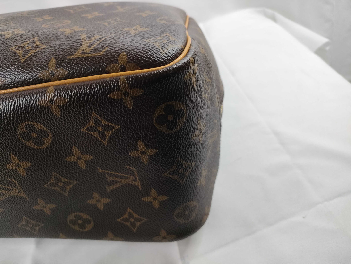LOUIS VUITTON Monogram LV Deauville Bag Handbag