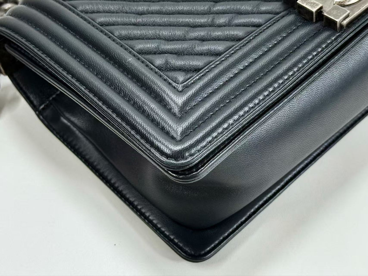 CHANEL Boy Chevron Wrinkled Shoulder Bag, W25cm, Approx. 20s, Vintage S Hardware, Dark Color, with Seal, 20772622