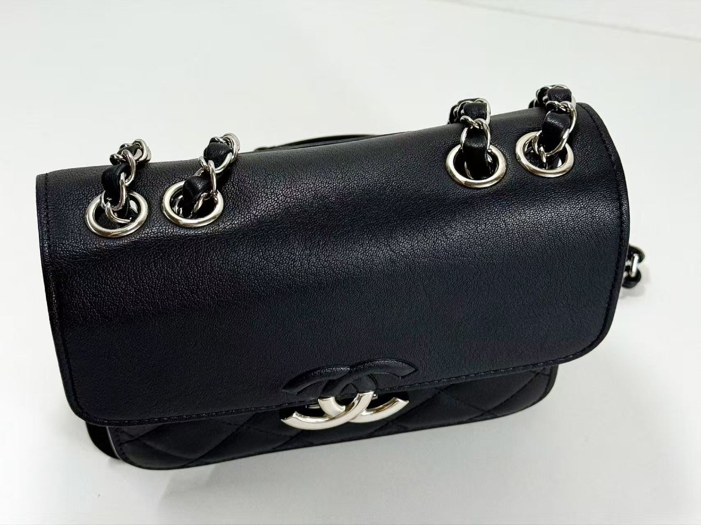 CHANEL Black Matelasse Half Coco Shoulder Bag, W20cm, Approx. 25 Series, Silver Hardware, Dust Bag and Sticker Included, 25363846