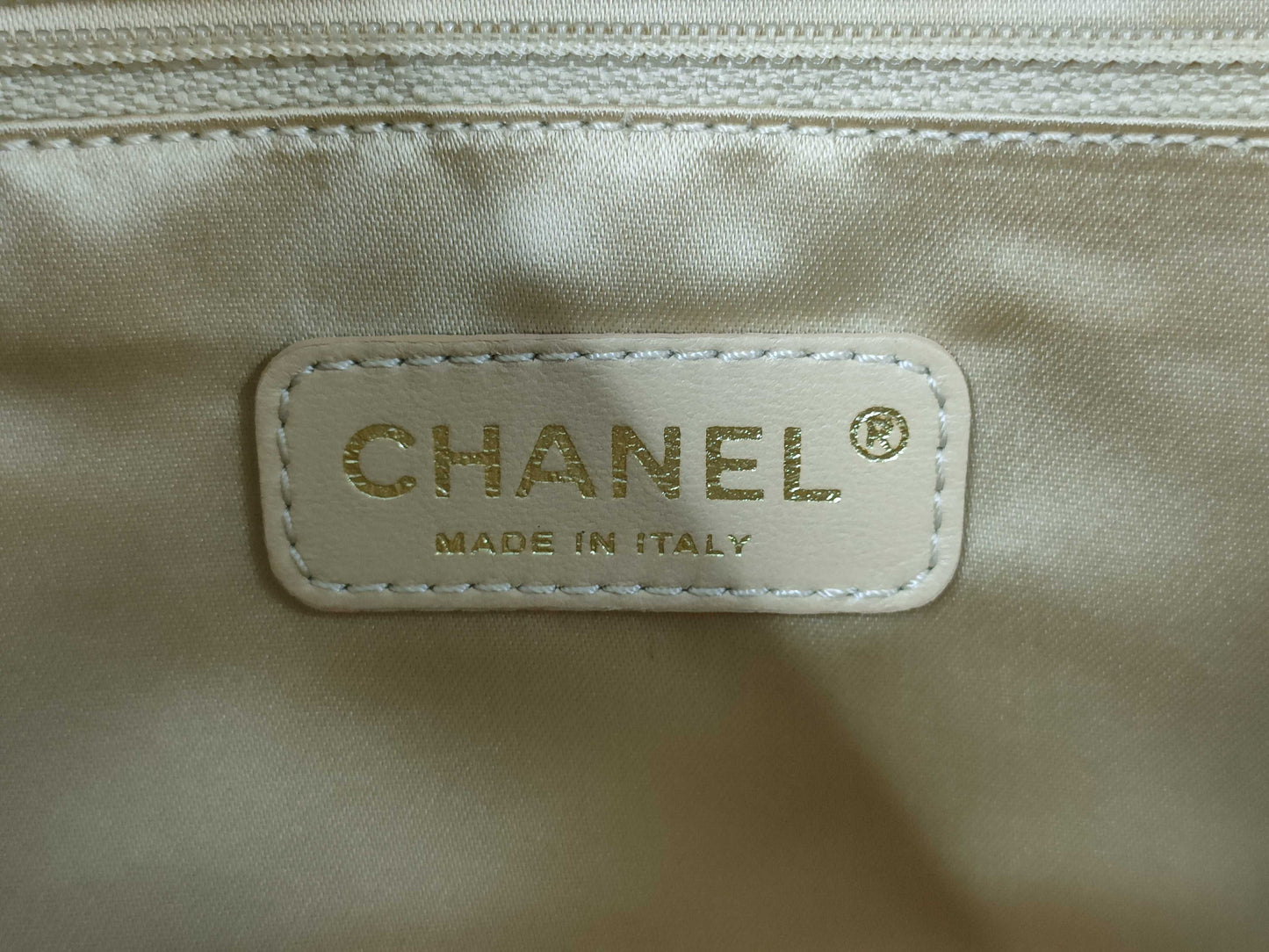 CHANEL Ice Cube Chain Shoulder Bag, Single Flap, Gold