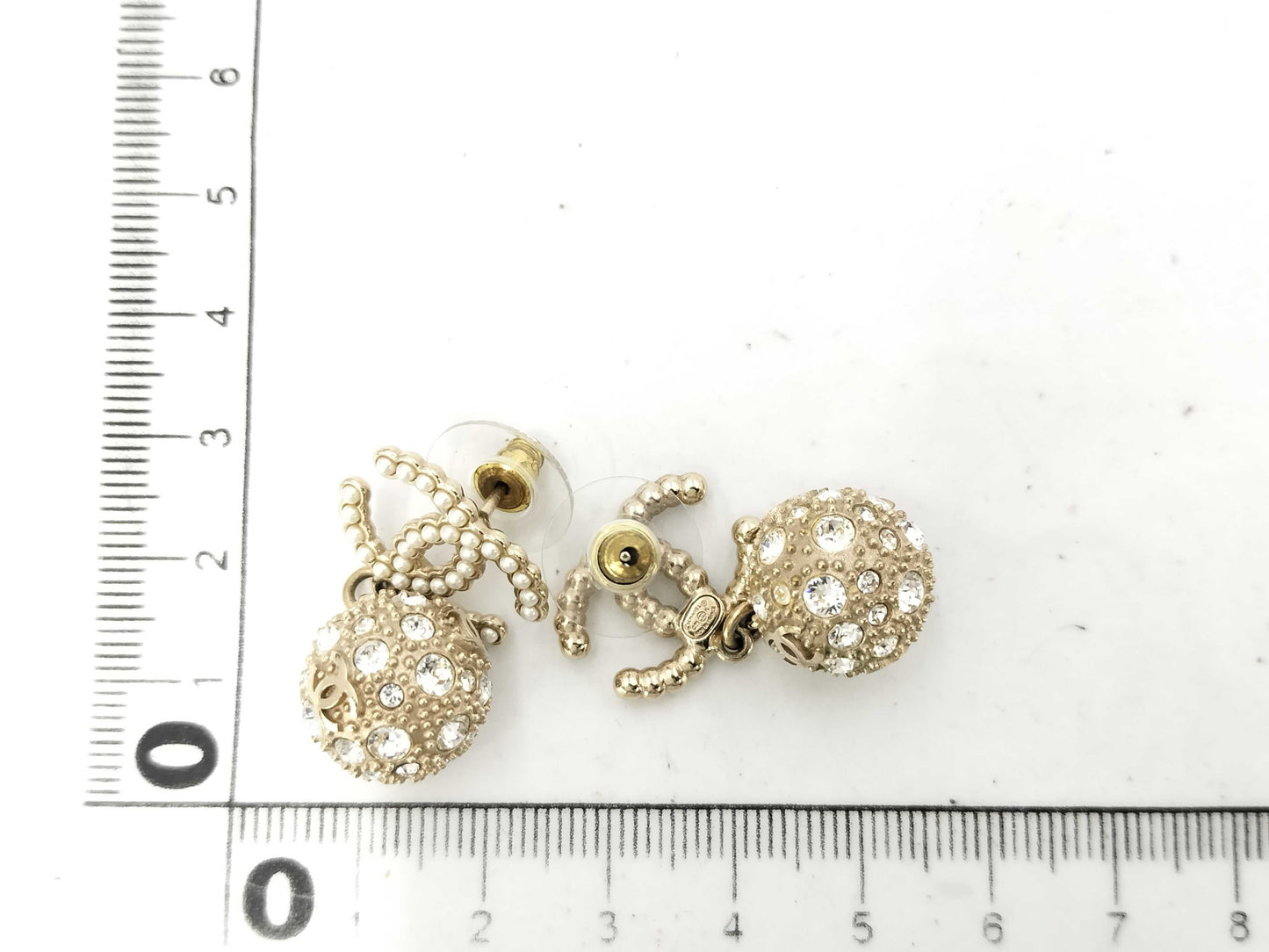 CHANEL Swing C21K Mirror Ball Coco Mark Pearl Earrings