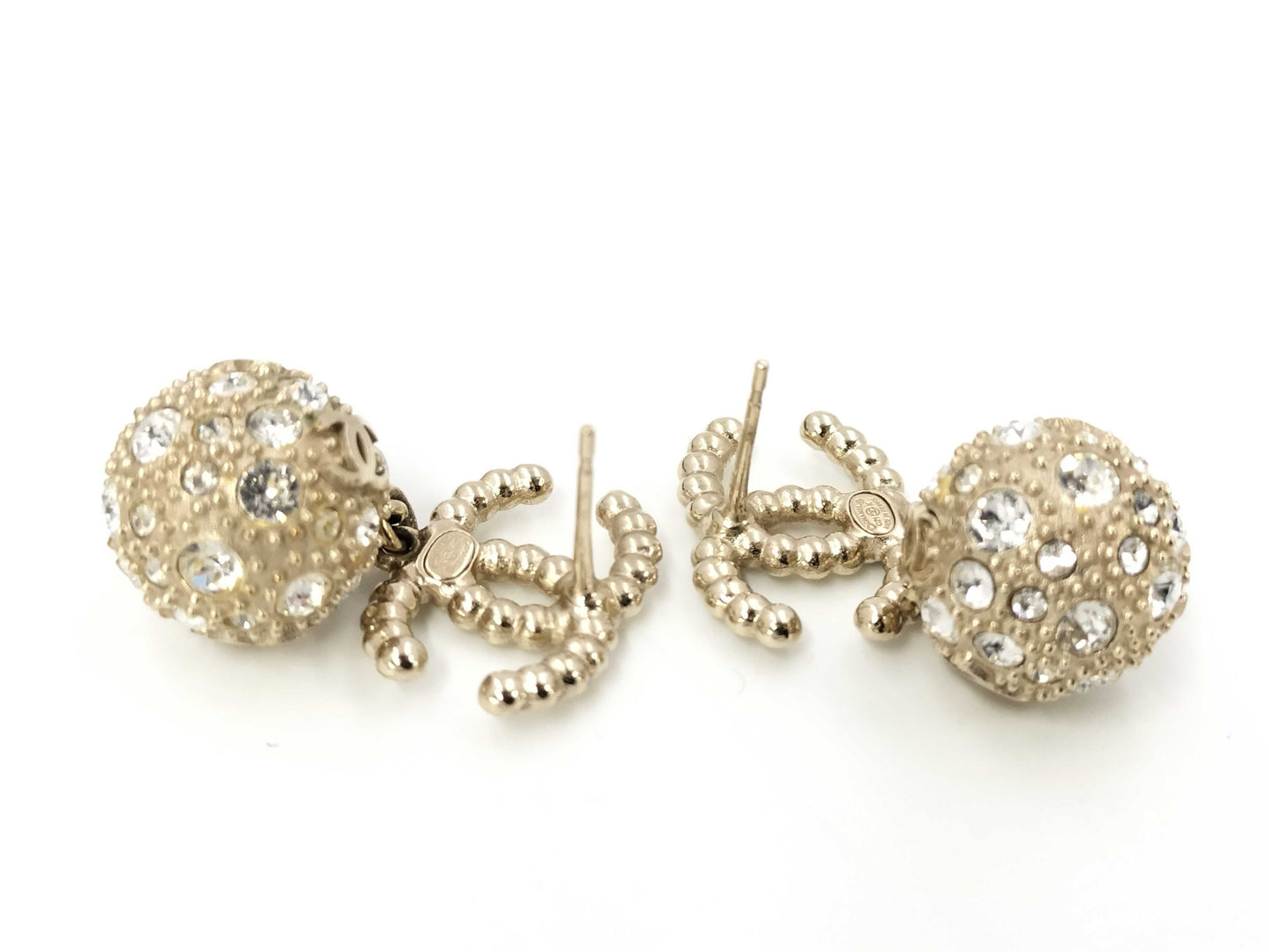 CHANEL Swing C21K Mirror Ball Coco Mark Pearl Earrings