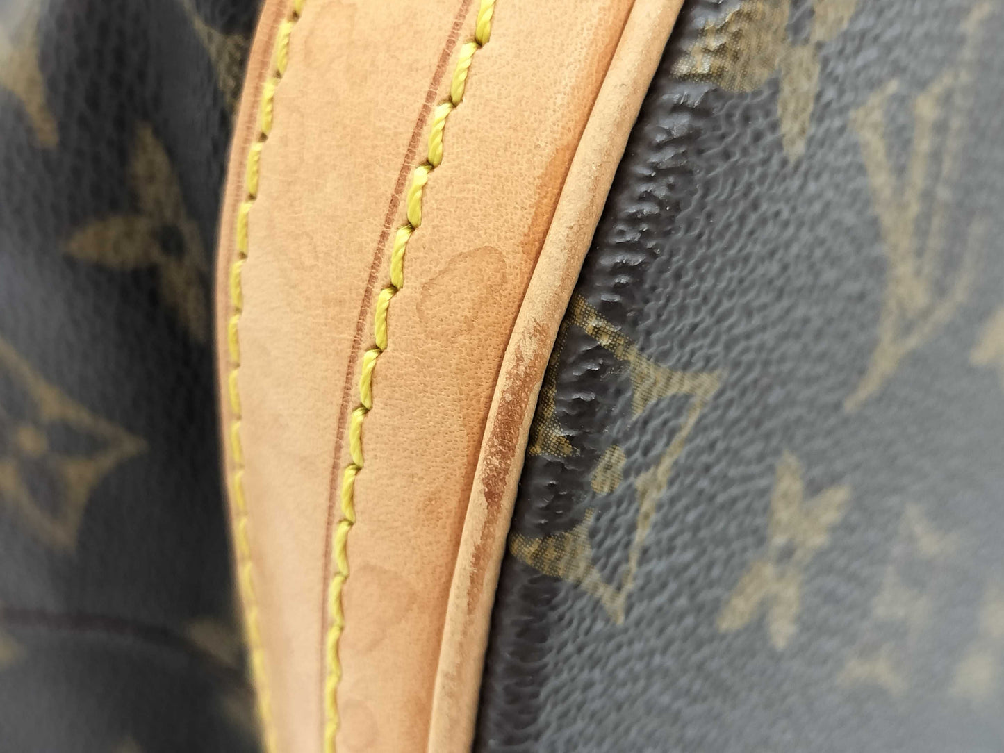 LOUIS VUITTON Monogram Bucket GM Tote Bag