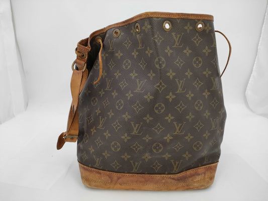 LOUIS VUITTON Monogram Noe Shoulder Bag