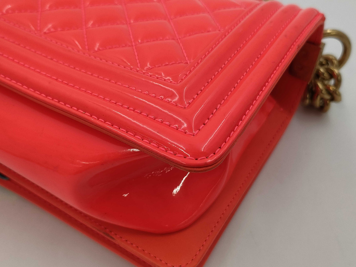 CHANEL Boy Chanel 25 Red Seal Card Shoulder Bag