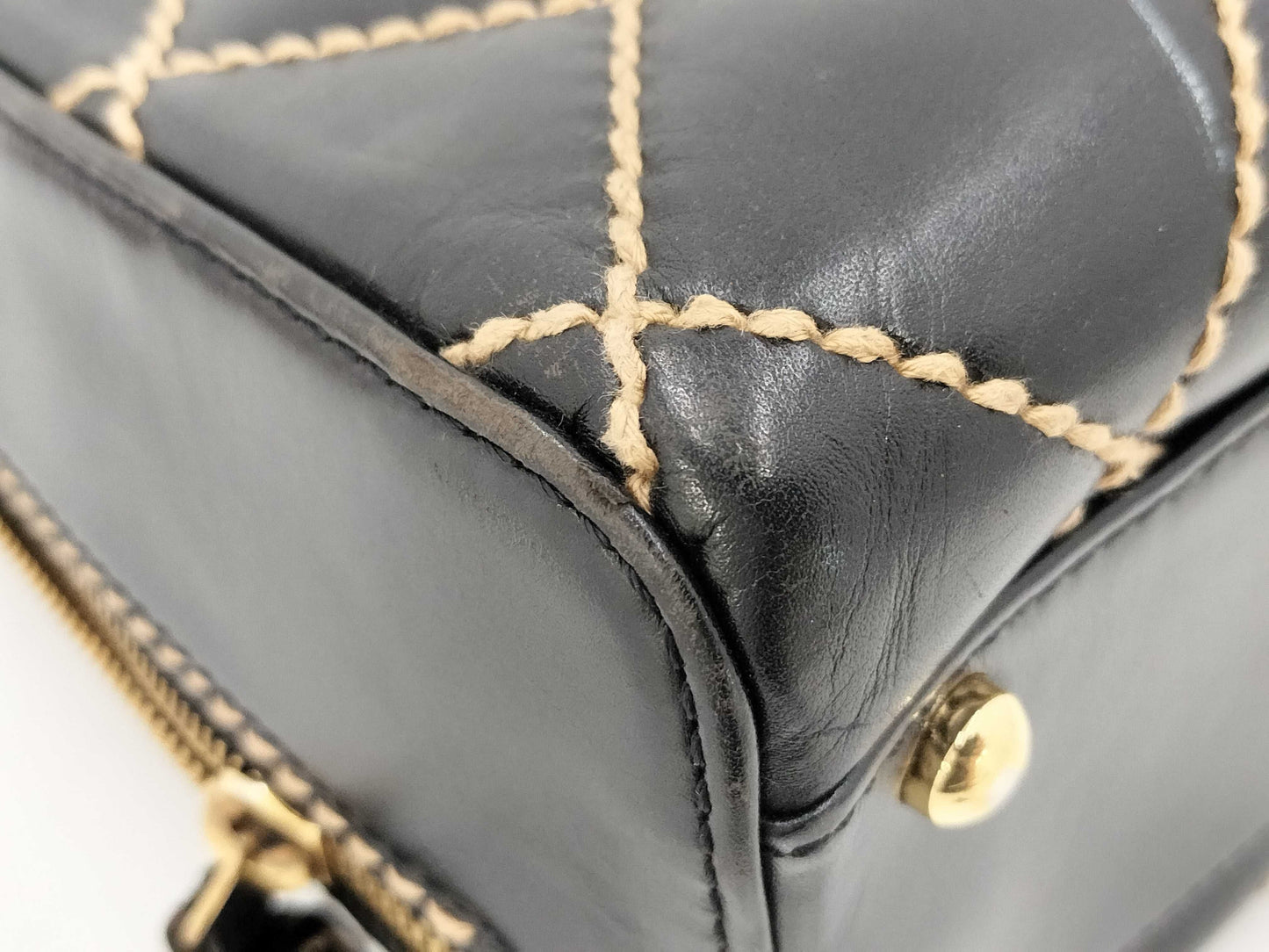 CHANEL Wild Stitch Calfskin Black GD Hardware A18121 7639185 Seal Included No Card Included Handbag