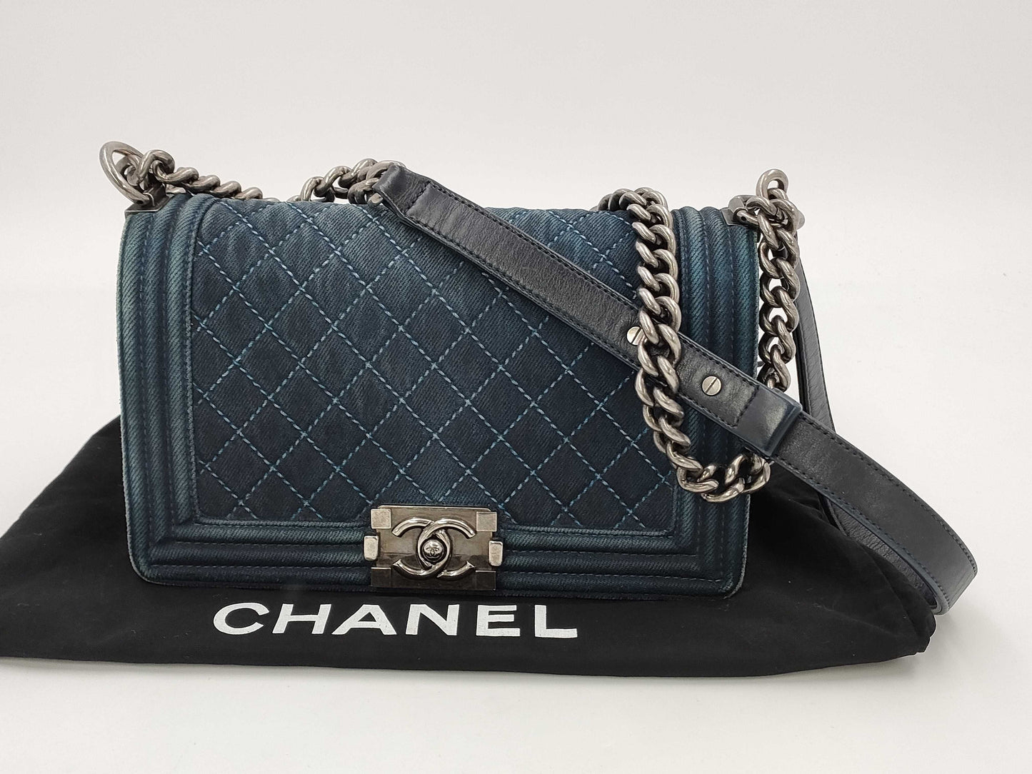 CHANEL Boy Chanel 25 Matelasse Denim Blue with Silver Hardware A67086 Shoulder Bag