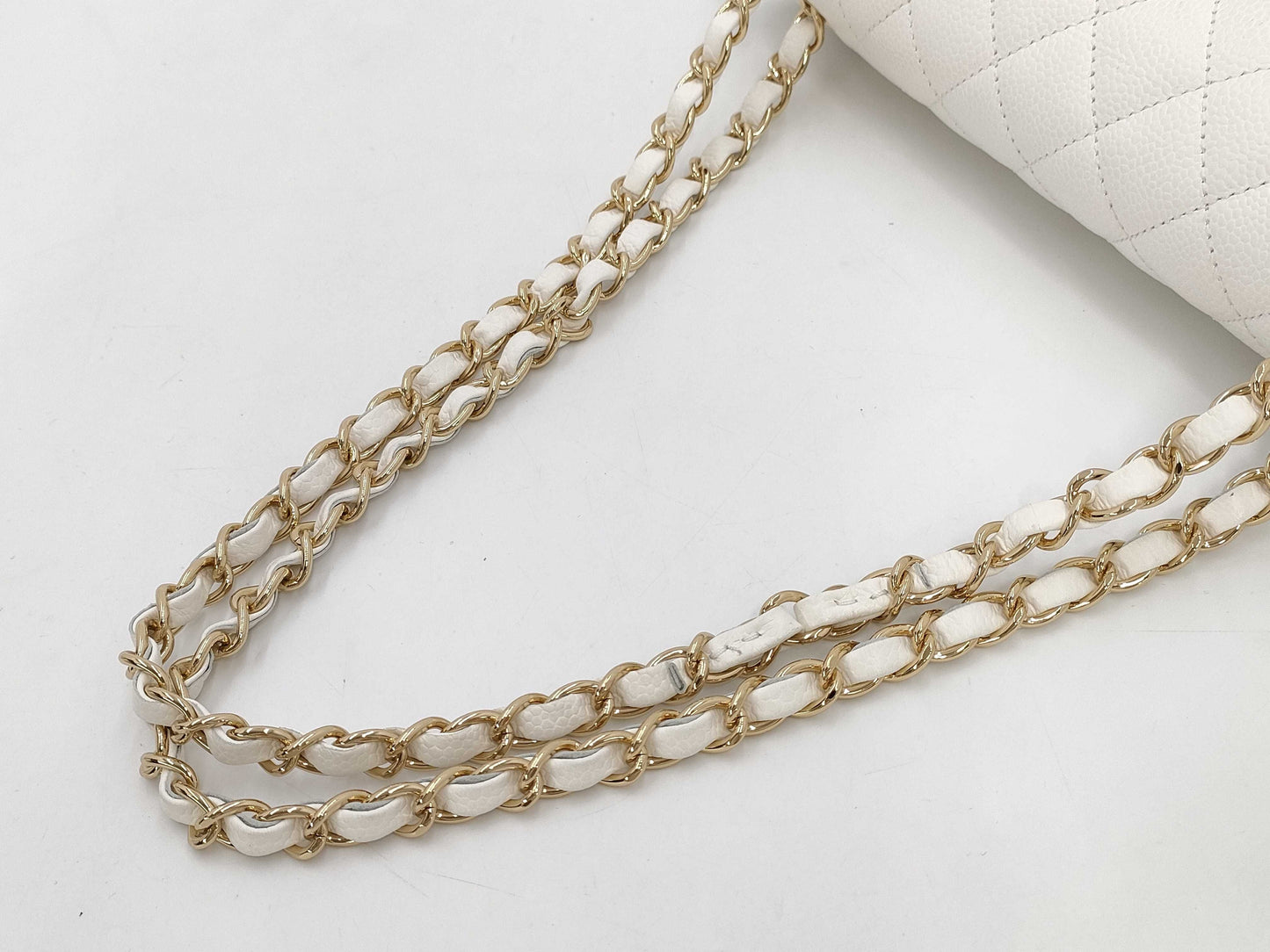 CHANEL Caviar Skin Double Flap Matelasse Chain Shoulder Bag White 9 Series Shoulder Bag